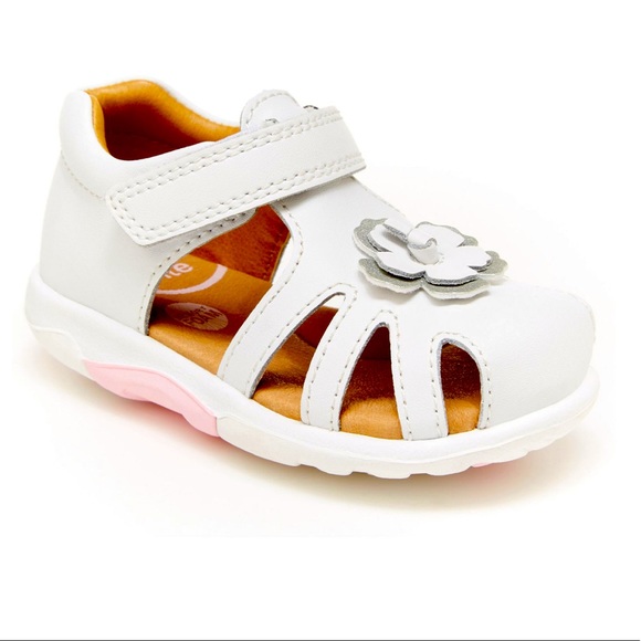Adorable Baby/Toddler SANDAL just in time for summer! - Picture 1 of 4